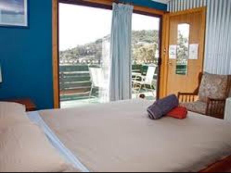 Bicheno Backpackers Hostel Exterior photo
